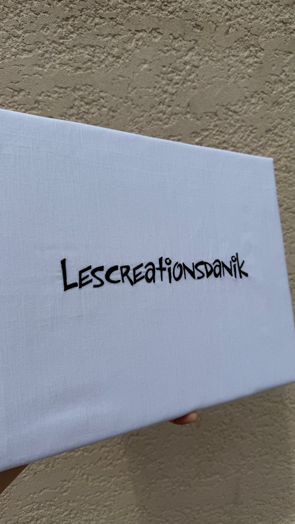 Tableau Brodé Épinglable